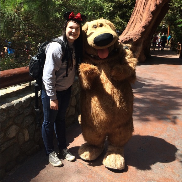 Meet your Posher, Jess - Picture 2 of 2